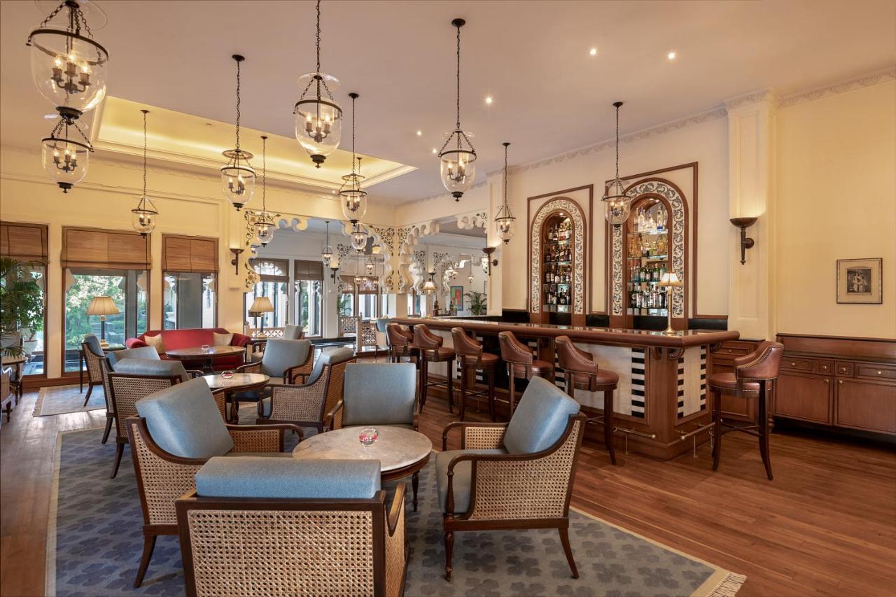 Trident Udaipur Otel Dış mekan fotoğraf The Bar