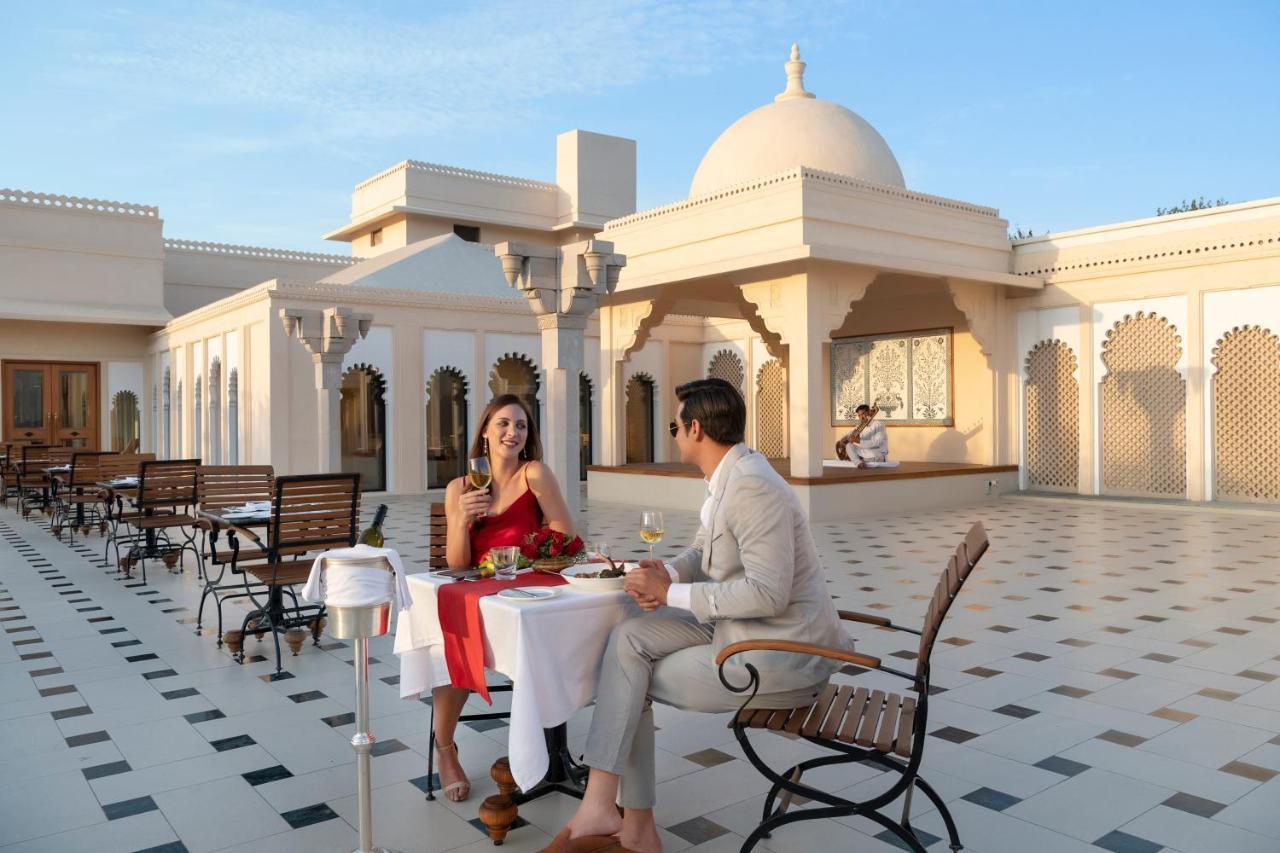 Trident Udaipur Otel Dış mekan fotoğraf The Oberoi Udaivilas Palace