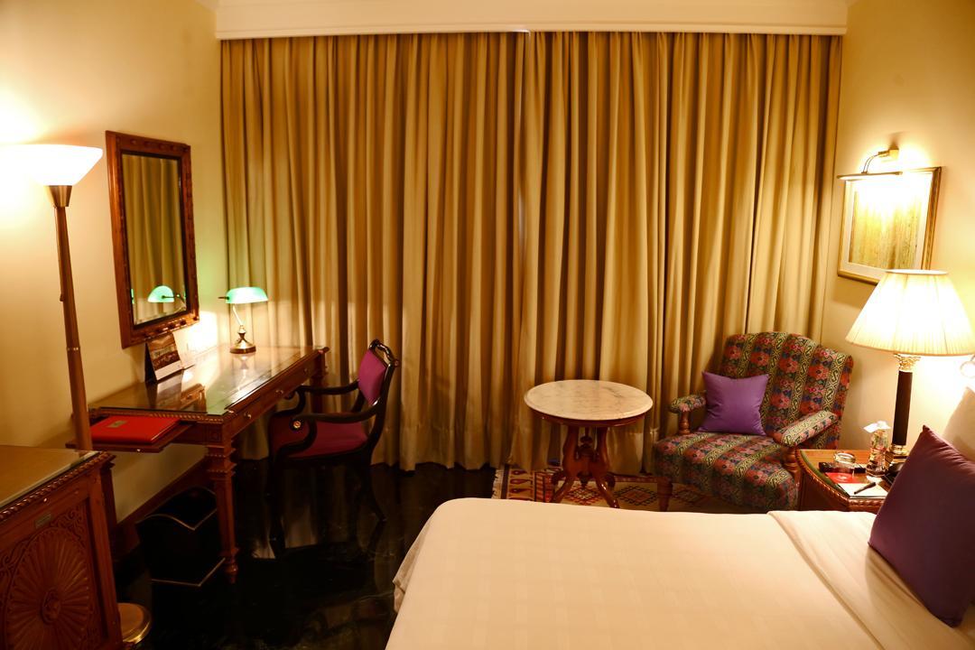 Trident Udaipur Otel Dış mekan fotoğraf A room at the Imperial Hotel